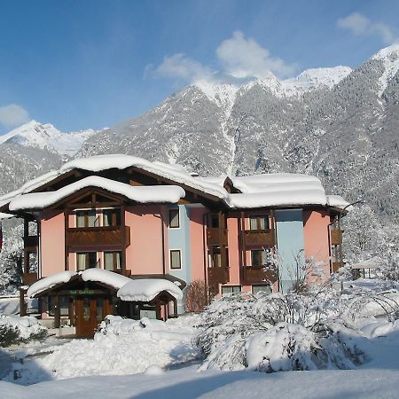 Hotel Quadrifoglio Pinzolo Buitenkant foto