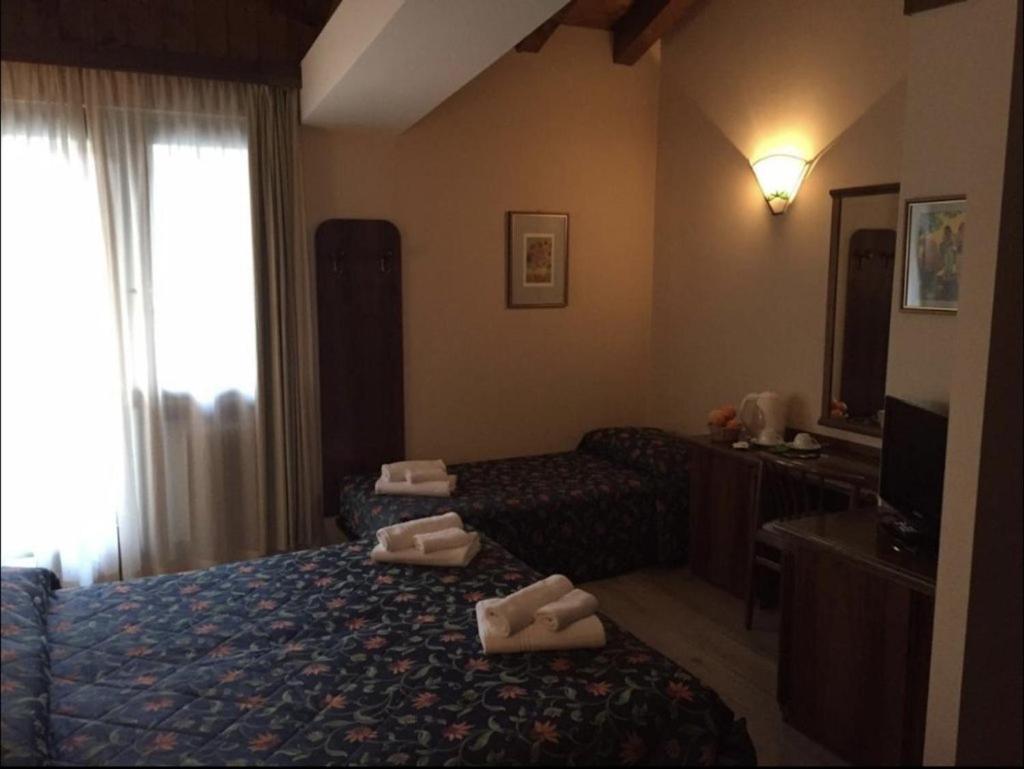 Hotel Quadrifoglio Pinzolo Buitenkant foto