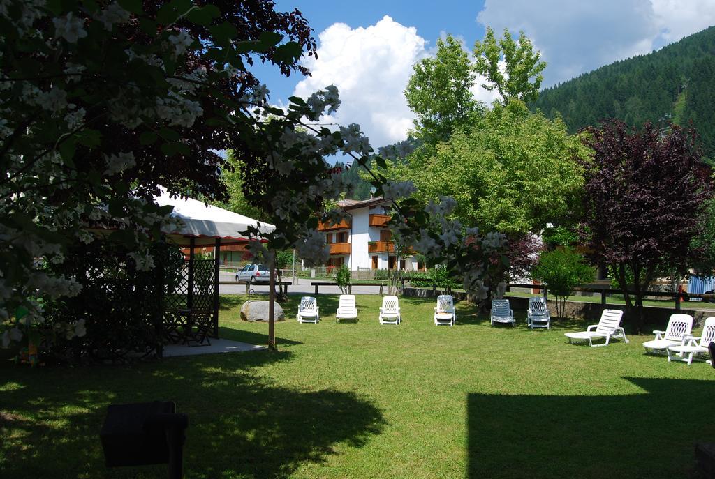 Hotel Quadrifoglio Pinzolo Buitenkant foto