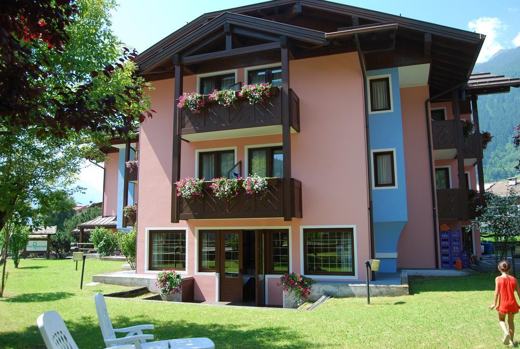 Hotel Quadrifoglio Pinzolo Buitenkant foto
