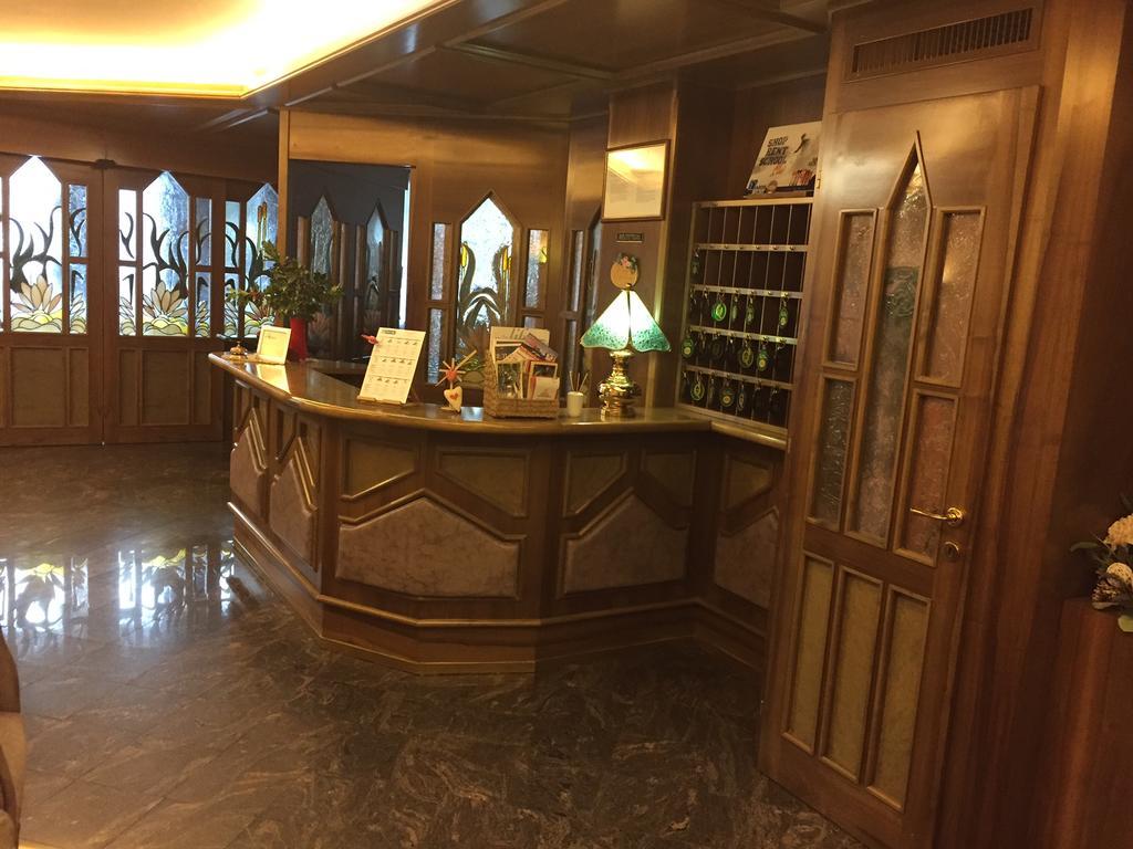 Hotel Quadrifoglio Pinzolo Buitenkant foto